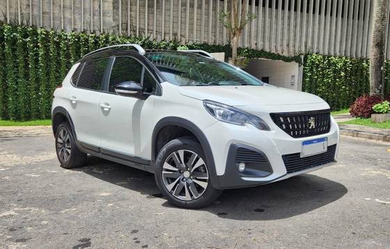 PEUGEOT 2008 1.6 16V THP FLEX GRIFFE 4P AUTOMÁTICO PEUGEOT 2008 1.6 16V THP FLEX GRIFFE 4P AUTOMÁTICO